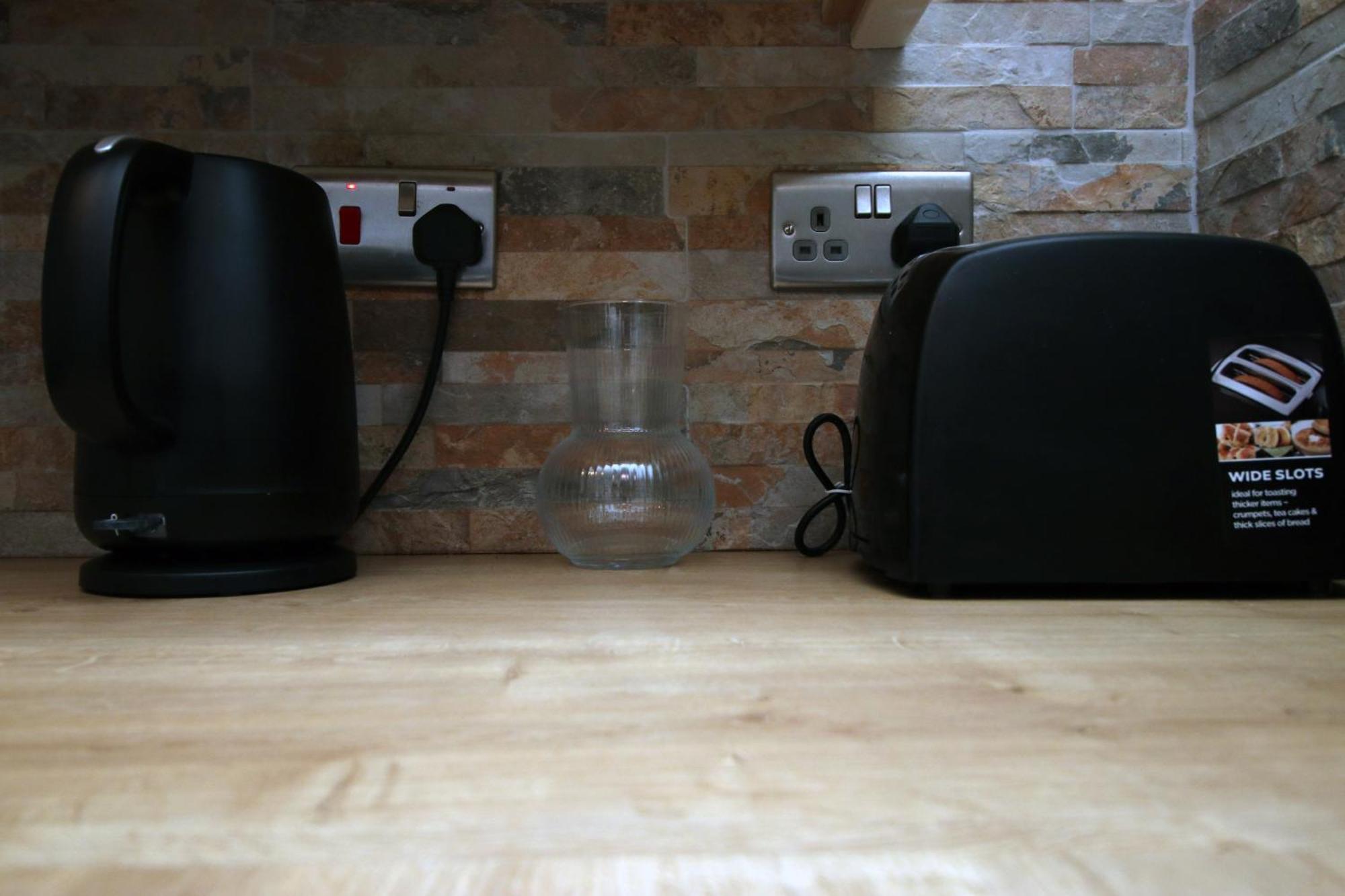 Cosy 3Br Home, Scenic Views, Ideal For Walks & Work Abertillery المظهر الخارجي الصورة