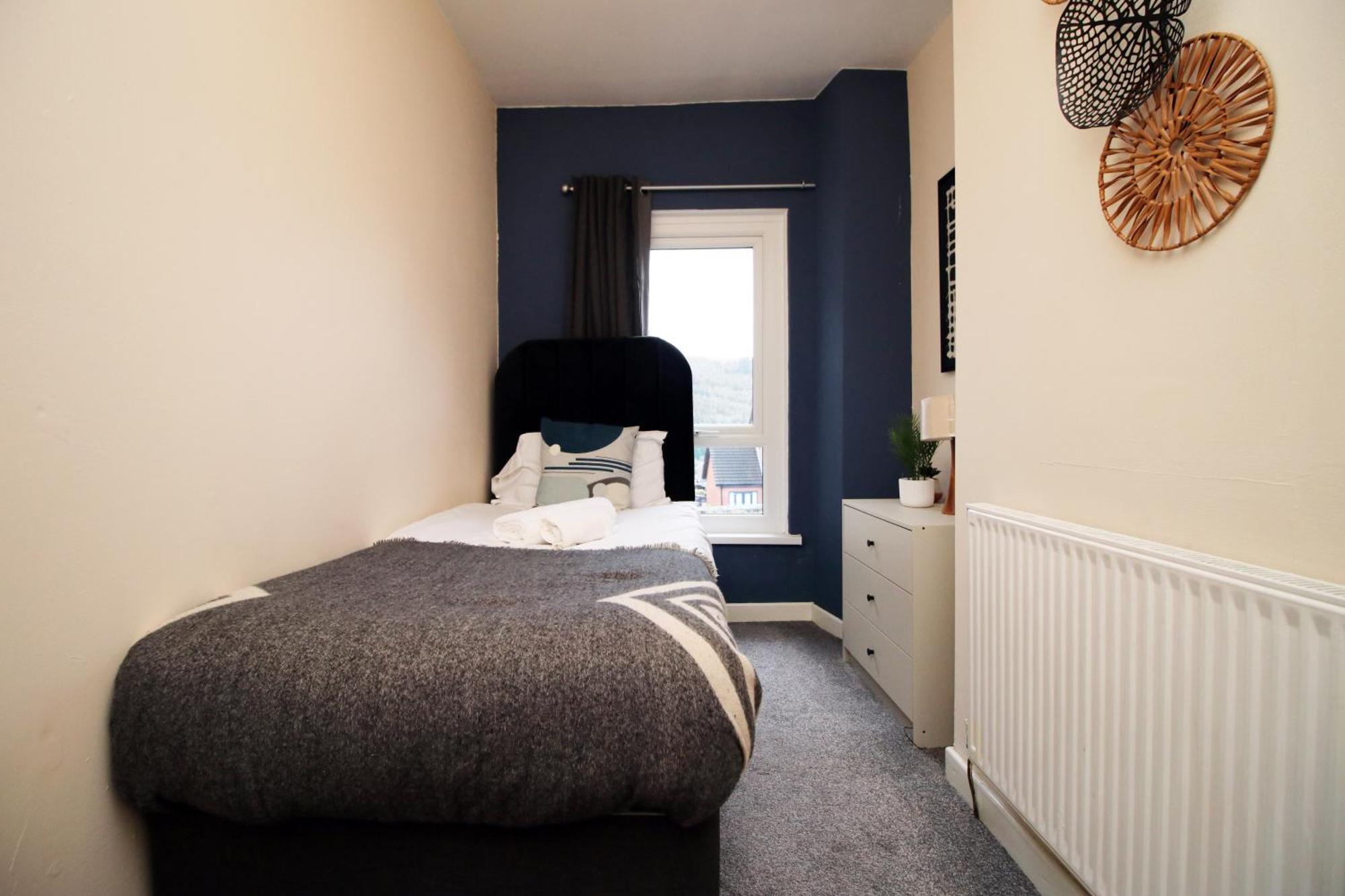 Cosy 3Br Home, Scenic Views, Ideal For Walks & Work Abertillery المظهر الخارجي الصورة
