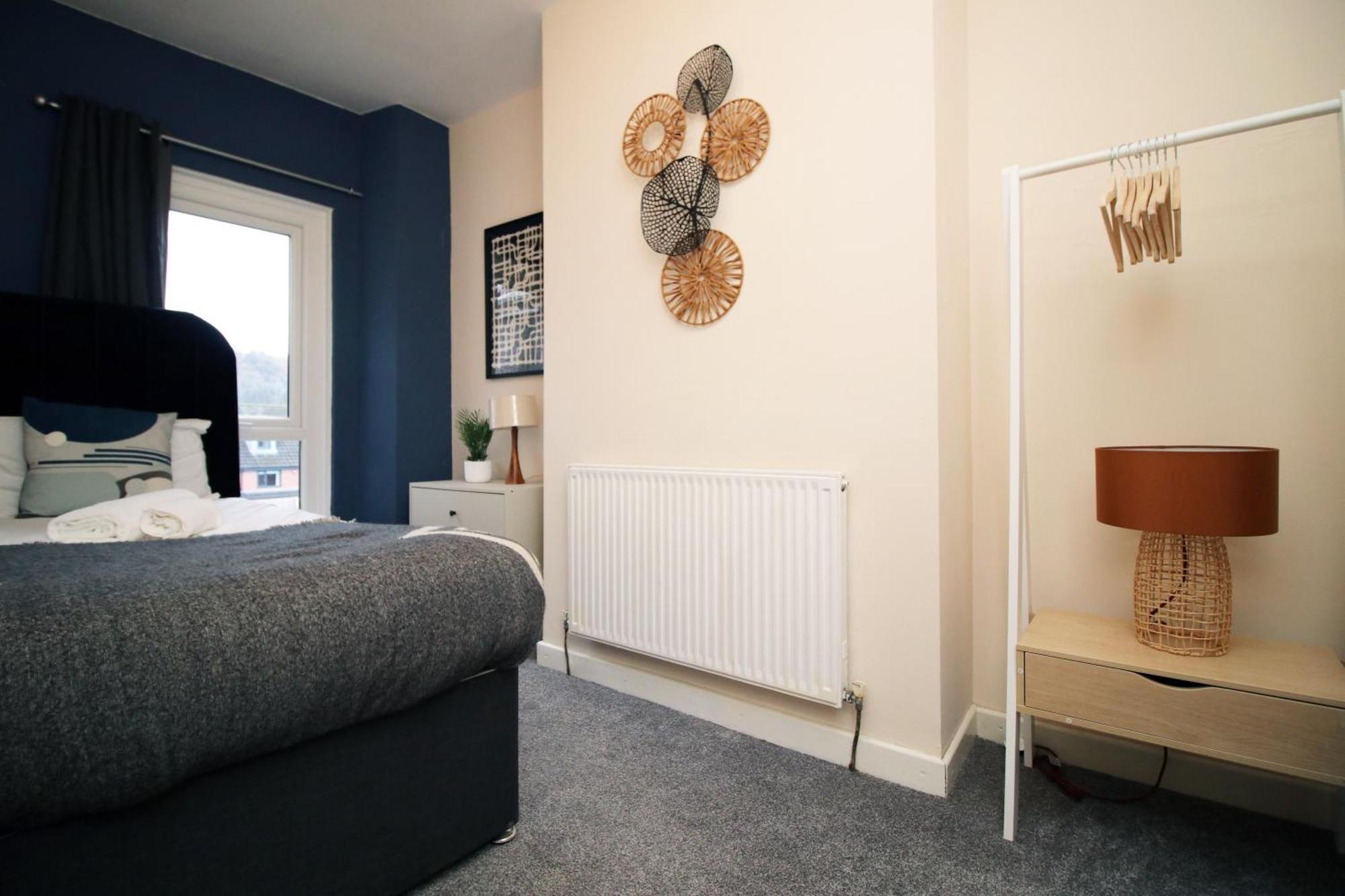 Cosy 3Br Home, Scenic Views, Ideal For Walks & Work Abertillery المظهر الخارجي الصورة